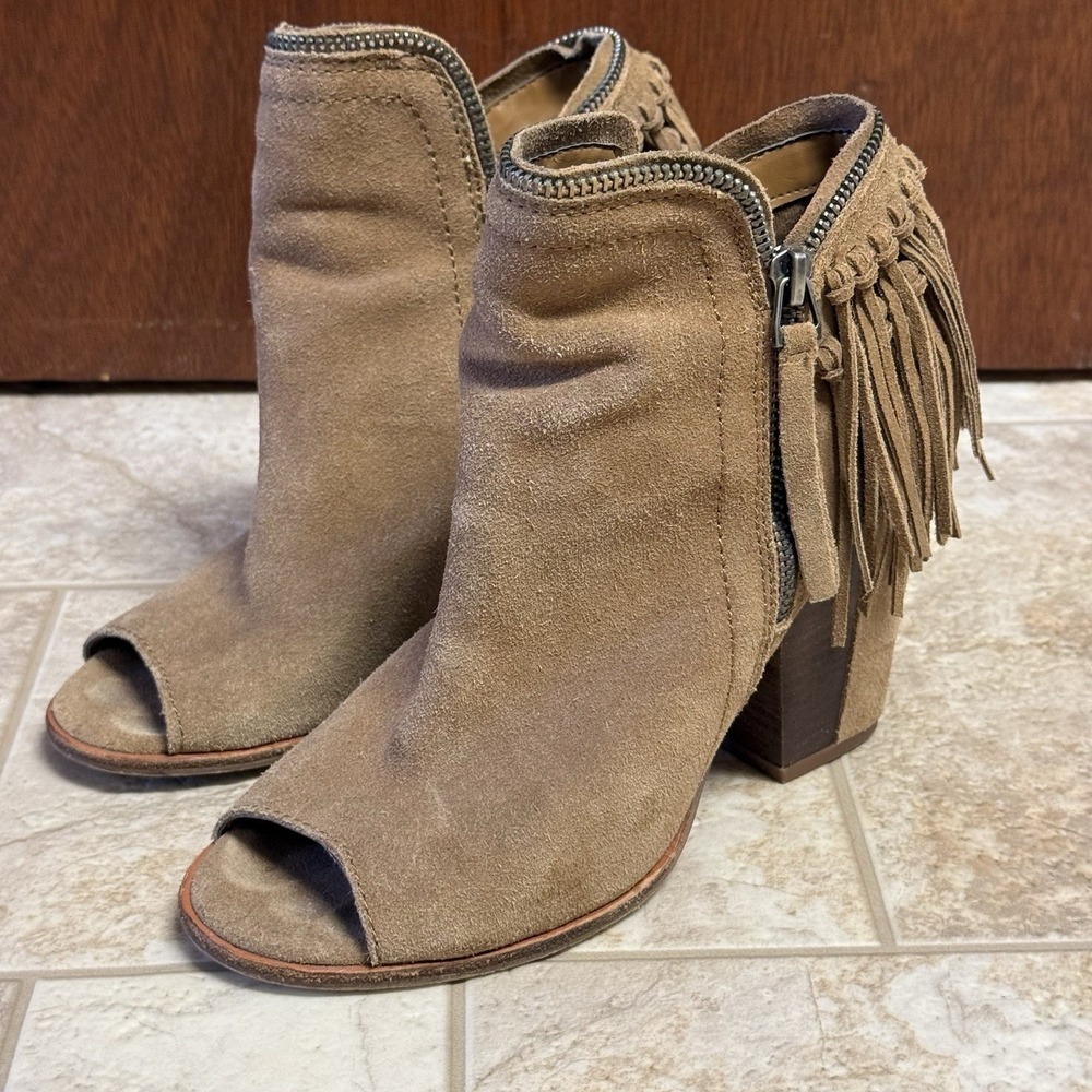 DV Dolce Vita Womens Tan Suede Fringe Open Toe Block Heel Zip Booties Size 7